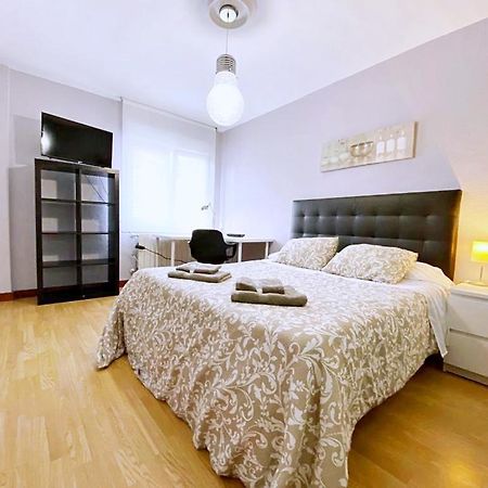 Apartamentos Milán 1 wifi y parking gratuito Oviedo Exterior foto